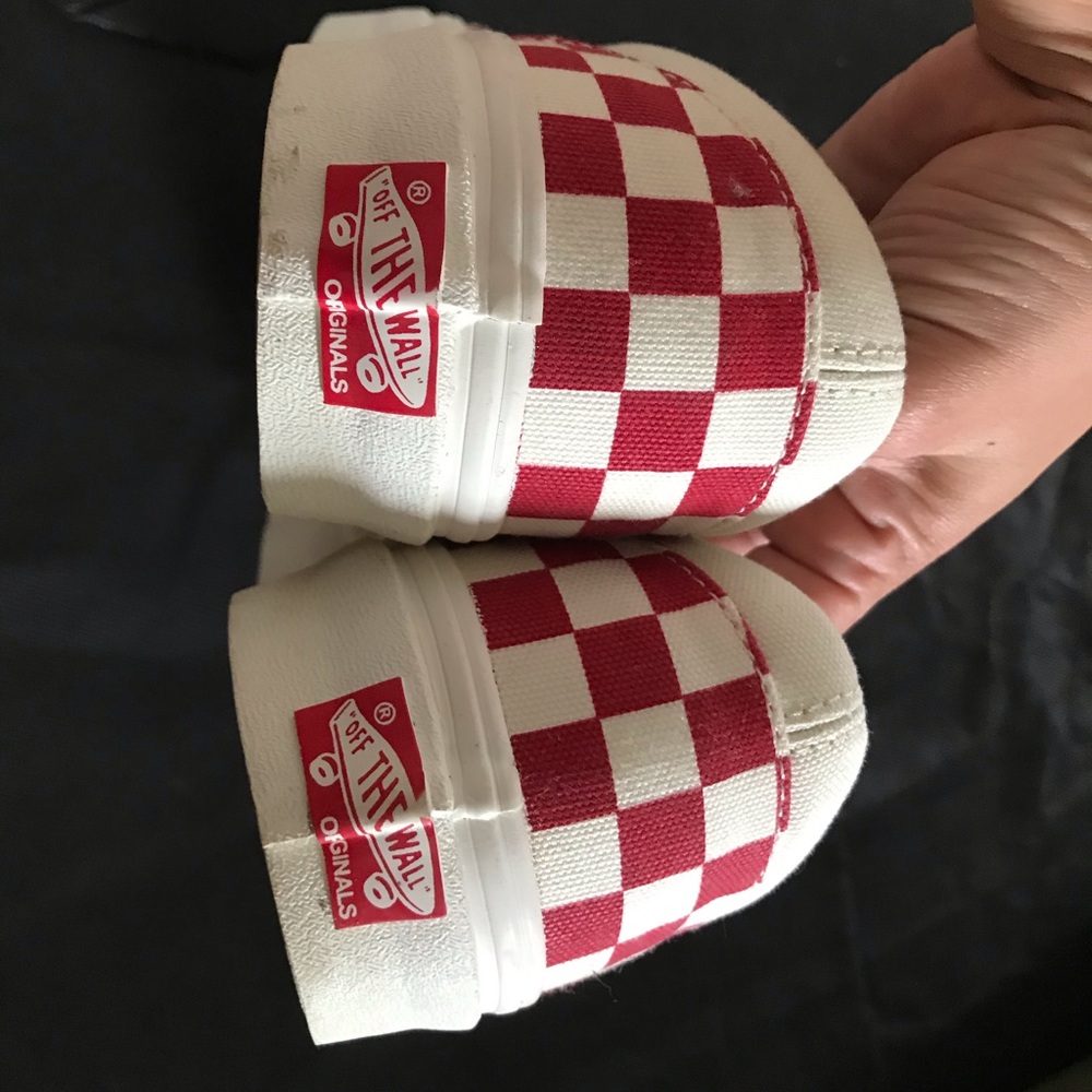 Vans - Picture 2 of 3